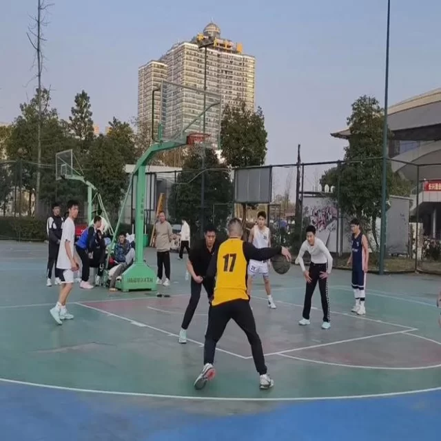 利物浦全力以赴迎争冠关键战